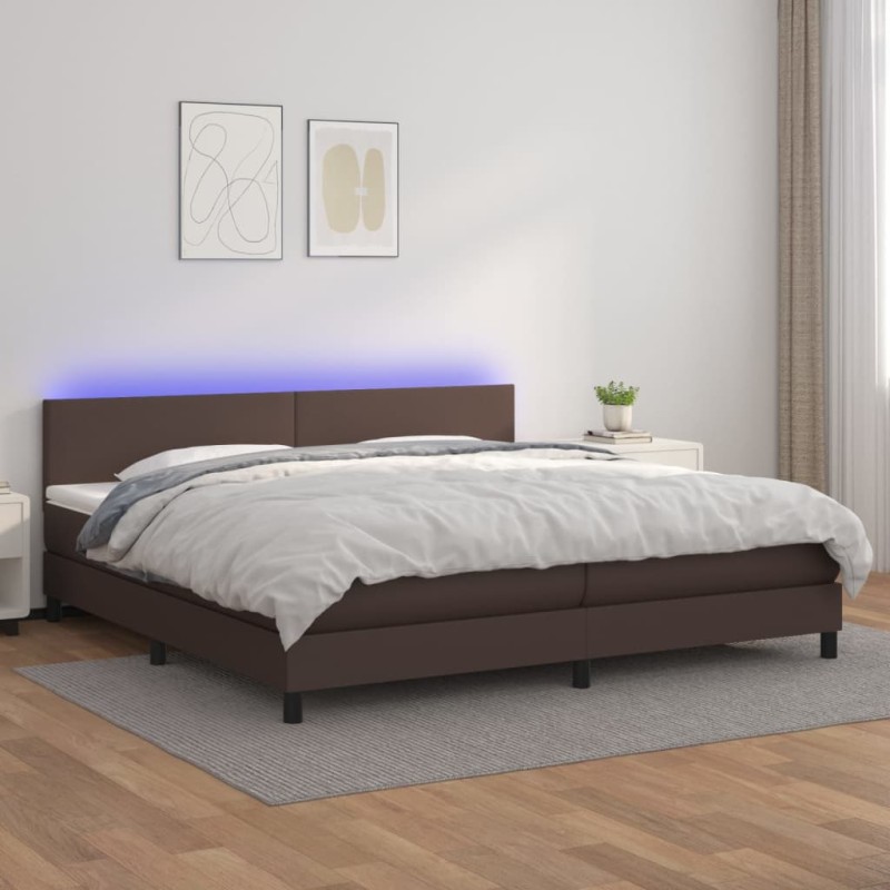 Giroletto Molle con Materasso e LED Marrone 200x200 cm Giroletto Molle con Materasso e LED Marrone 200x200 cm