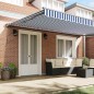 vidaXL Tenda Retrattile Blu e Bianco 500x300 cm vidaXL Tenda Retrattile Blu e Bianco 500x300 cm