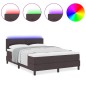 vidaXL Letto Box Spring con Materasso e LED Marrone Scuro 140x190 cm Tessuto vidaXL Letto Box Spring con Materasso e LED Marrone Scuro 140x190 cm Tessuto