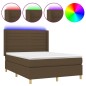 Letto a Molle Materasso e LED Marrone Scuro 140x200 cm Tessuto Letto a Molle Materasso e LED Marrone Scuro 140x200 cm Tessuto