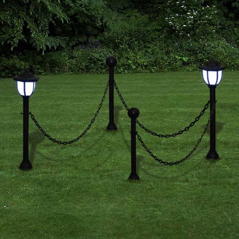 Set Recinzione a Catena con 2 Lampioncini a LED e 2 Paletti Set Recinzione a Catena con 2 Lampioncini a LED e 2 Paletti